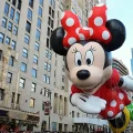 Globo de Minnie Mouse en el Desfile de Acción de Gracias de Macy's en Nueva York.