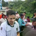 Vicepresidente Lara con comunarios afectados por las inundaciones en El Torno