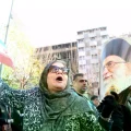 Manifestaciones en Irán con una respuesta sangrienta del régimen.