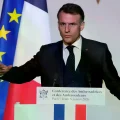 Emmanuel Macron durante un discurso oficial.