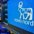 El logotipo de Novo Nordisk en un puesto de negociación de la Bolsa de Nueva York.
