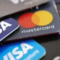 Las tarjetas Visa y Mastercard, líderes en pagos electrónicos en el mundo.