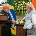 El primer ministro indio, Narendra Modi, y el presidente de Brasil, Luiz Inácio Lula da Silva, este sábado en Nueva Delhi.