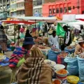 Mercado en la ciudad de El Alto.