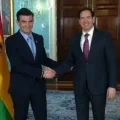 El presidente de Bolivia, Rodrigo Paz (i), en una anterior visita a Estados Unidos.