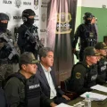 Policía secuestró dos cajas fuertes de grandes dimensiones.