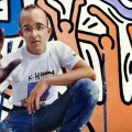 El arte de Keith Haring se ha convertido en un favorito de la moda, impreso en camisetas y otros artículos.