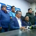 El gerente de Emapa, Sergio Siles y dirigentes panificadores.