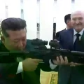 Kim Jong Un recibe al presidente bielorruso, Alexander Lukashenko, en Corea del Norte.