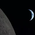 La Tierra se oculta tras la Luna en una imagen capturada por la tripulación de Artemis II.