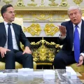 El presidente Donald Trump se reúne con el secretario general de la OTAN, Mark Rutte, en el Despacho Oval.
