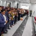 El presidente Paz en el primer encuentro con los alcaldes y alcaldesas.