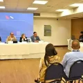 Vocales del TSE realizaron un conversatorio con analistas políticos y observadores electorales.