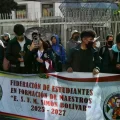 Protesta en puertas del Ministerio de Educación.
