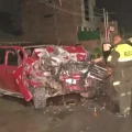 Personal de Tránsito interviene en el lugar del accidente.