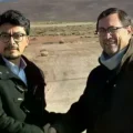 Los ministros de Exteriores de Bolivia, Fernando Aramayo, y de Chile, Francisco Pérez, reunidos en la frontera.
