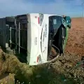 El bus que volcó en la ruta Oruro - Pisiga.