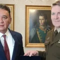 El ministro de Defensa, Marcelo Salinas, y el comandante del Ejército Sur de Estados Unidos, mayor general Philip J. Ryan.