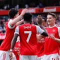 Festejo de gol de los 'gunners' ante el Fulham en el Emirates Stadium.