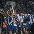 Jugadores de los 'Dragones' celebrando el título.