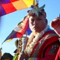 Leonardo Loza en el acto ancestral en Sipe Sipe.
