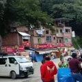 Uno de los puntos de bloqueo en los Yungas de La Paz.