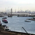 Movimiento de buques en el Puerto de Amberes - foto de archivo de 2025 - Derechos de autor AP Photo