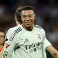 El delantero francés durante un partido con el conjunto blanco.