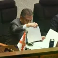 Ministro Oviedo durante la interpelación