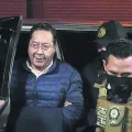 Luis Arce, expresidente del Estado, en su ingreso a San Pedro.