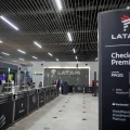 Las acciones de Latam Airlines Group SA se dispararon después de que la mayor aerolínea de la región superara las expectativa