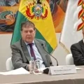 El ministro de Hidrocarburos y Energías, Marcelo Blanco junto al ministro de la Presidencia, José Luis Lupo.