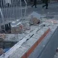 Así quedó uno de los muros del Ministerio de Educación.