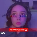 El influencer superpuso una cara y voz de niña generadas por IA para atrapar al ex-profesor.