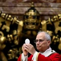 El Papa León XIV, este viernes en el Vaticano con los participantes de una Conferencia Interparlamentaria sobre el Combate al