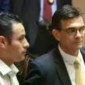 Los mandatarios Edmand Lara (i) y Rodrigo Paz.