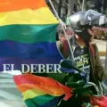 Imagen referencial del apoyo a la población Lgbti+