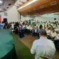 Una anterior Asamblea de la Cruceñidad.
