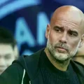 El DT español durante un partido con el City.