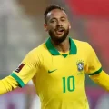 El atacante brasileño durante un partido con Brasil.