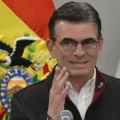 El presidente Rodrigo Paz el día jueves ante los medios.