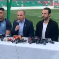 Dirigentes de Bolívar y de la Gobernación cruceña dieron una conferencia de prensa en el Tahuichi.
