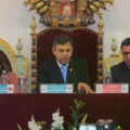 El presidente del Senado, Diego Ávila (c), en la Casa de la Libertad, en Sucre.