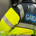 La policía irlandesa confirmó que el cuerpo de la adolescente fue rescatado por los guardacostas.