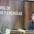 El director de la ANH, Freddy Zenteno, (izq.) y el ministro de Hidrocarburos, Marcelo Blanco (der.).