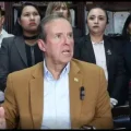 El expresidente Jorge Quiroga en rueda de prensa.