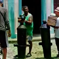 Vendedores callejeros en La Habana.