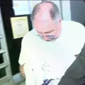 Carlos Cuellar Pinto, al momento de su aprehensión por el caso de gasolina desestabilizada.