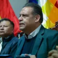 El gobernador de La Paz, Luis Revilla, en rueda de prensa.