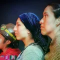 Una escena teatral interpretada por miembros del Colectivo Sileni.
